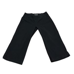 Black Actra Capris